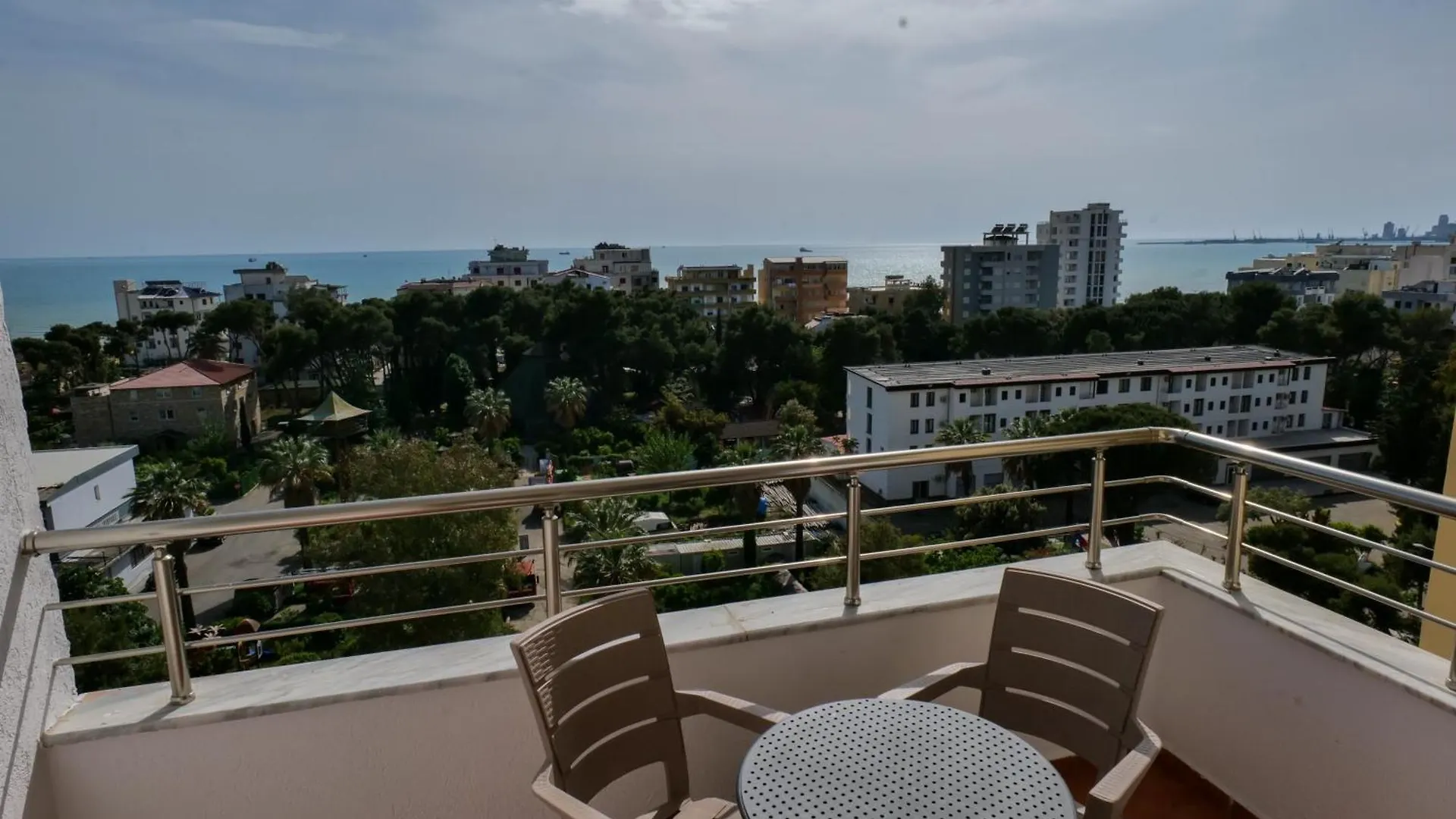 Xhejn'S Apartament 23 دراس 0*,  ألبانيا